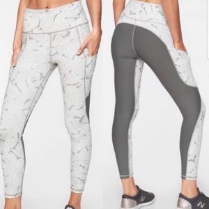 Athleta Up For Anything Palm Print Cropped Tights Leggings Size S
